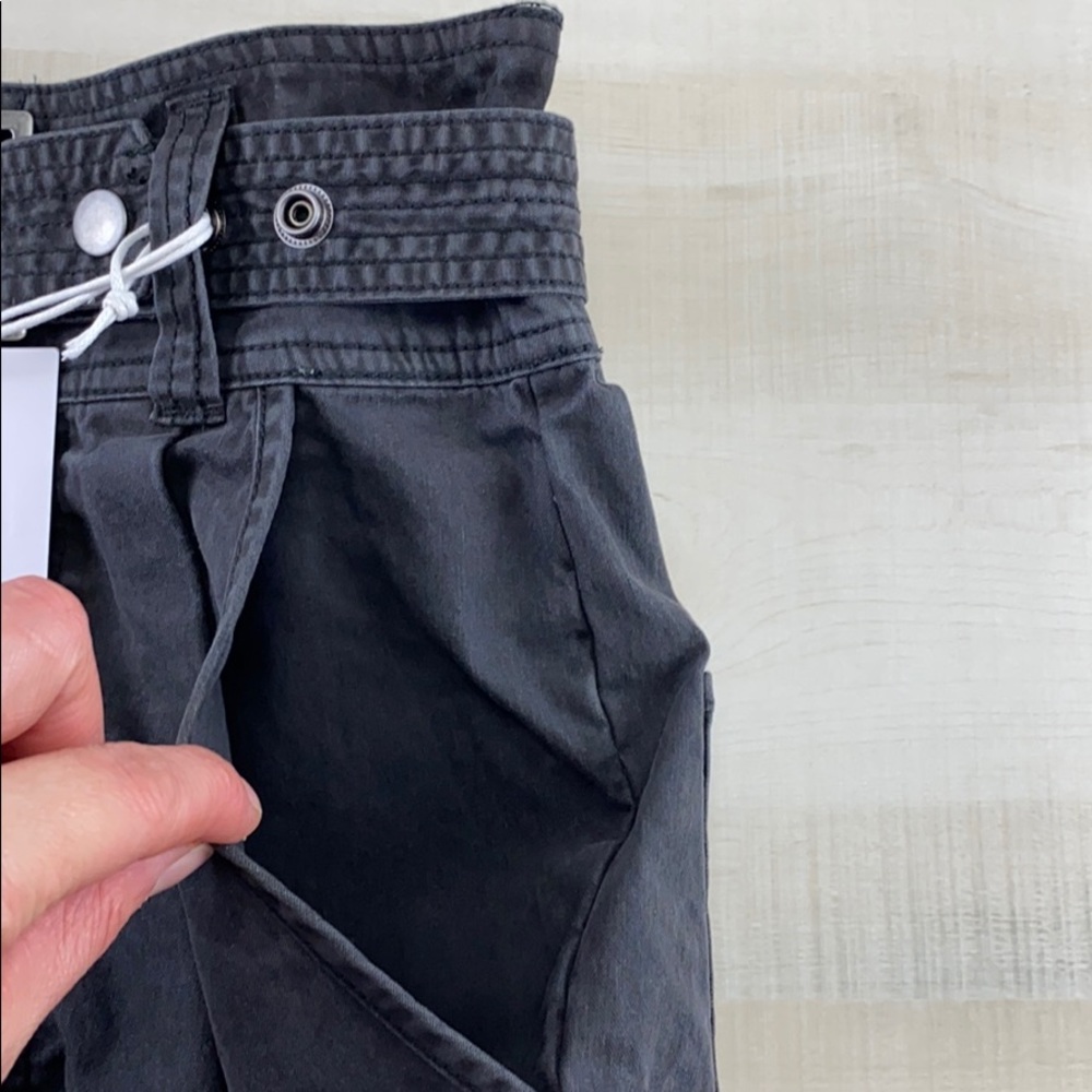 PISTOLA Arita Short in Licorice Highwaist Belted - Picture 13 of 15